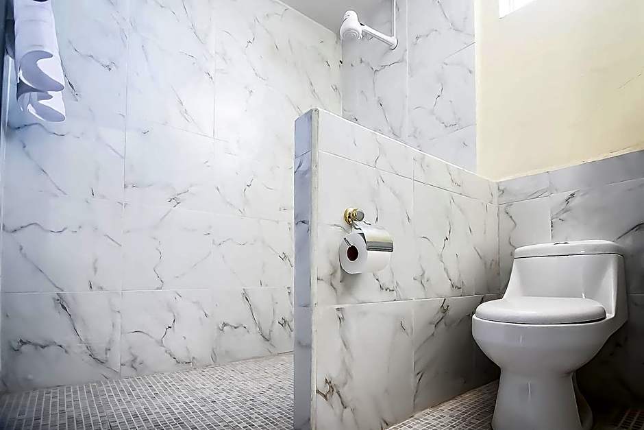 OYO Hotel Plaza Las Torres, Cabo San Lucas