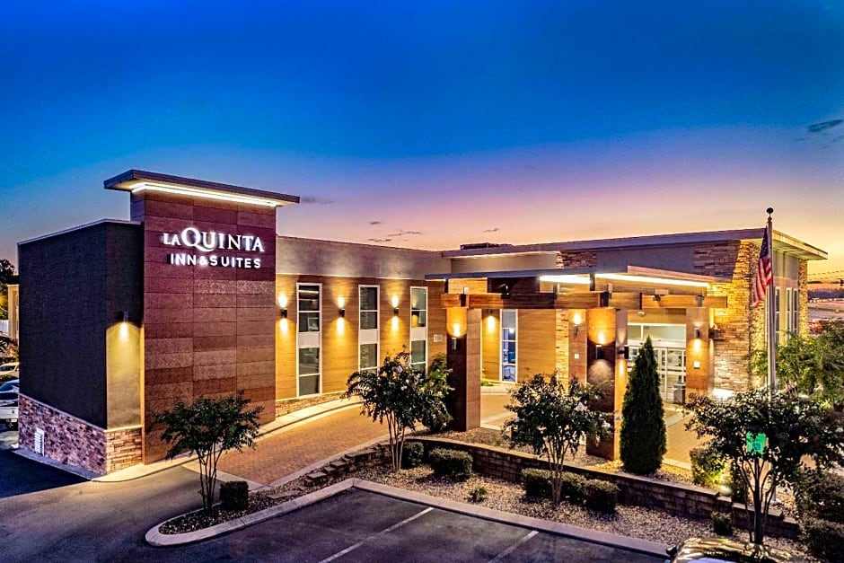 La Quinta Inn & Suites by Wyndham Chattanooga - East Ridge