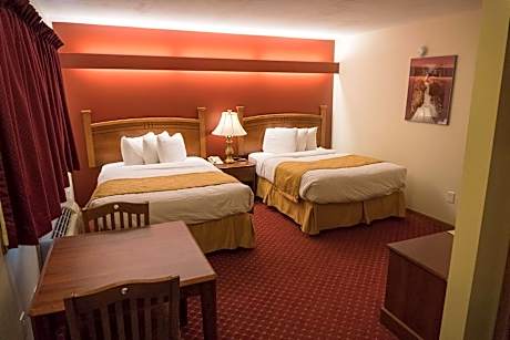 Shepherd Mountain Inn & Suites