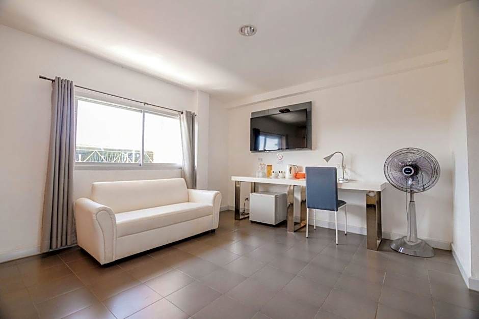 Original Orange Hotel