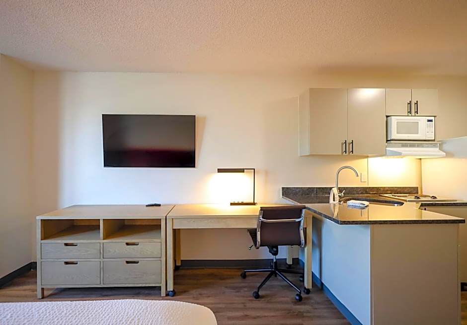 Extended Stay America Suites - Cleveland - Beachwood - Orange Place - South