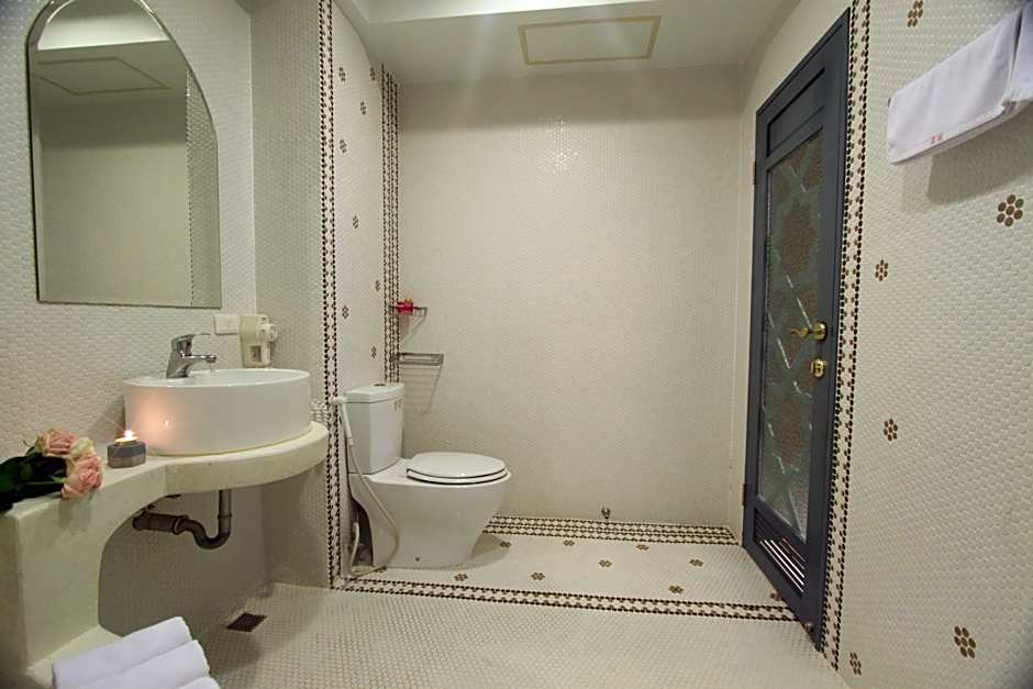 Moroccan Holiday Suite