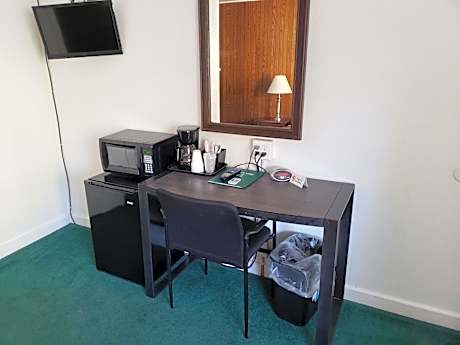 Deluxe Queen Room with Two Queen Beds