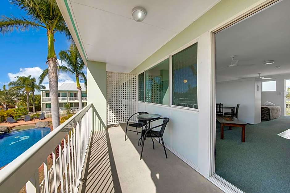 Reef Adventureland Motel