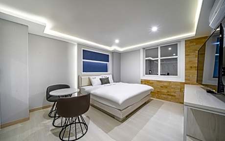 Tongyeong Sweet Hotel