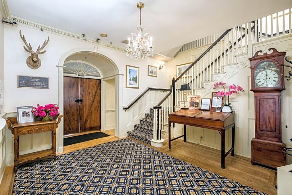Simsbury 1820 House