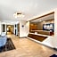 Holiday Inn Express White House By IHG