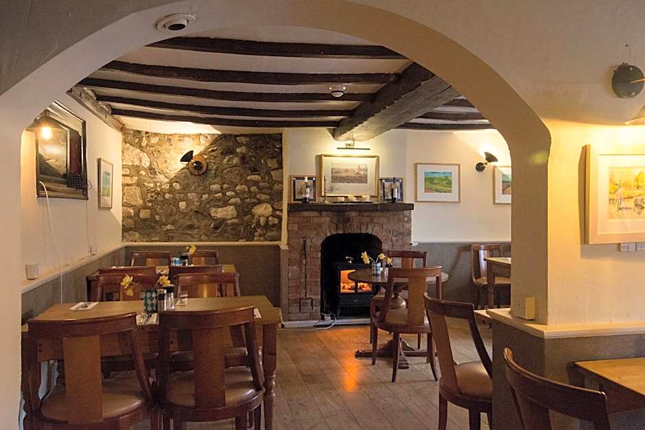 The Crown Aldbourne