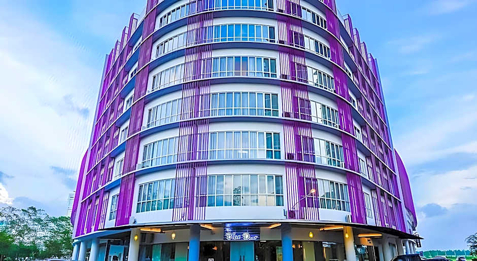 Win Hotel