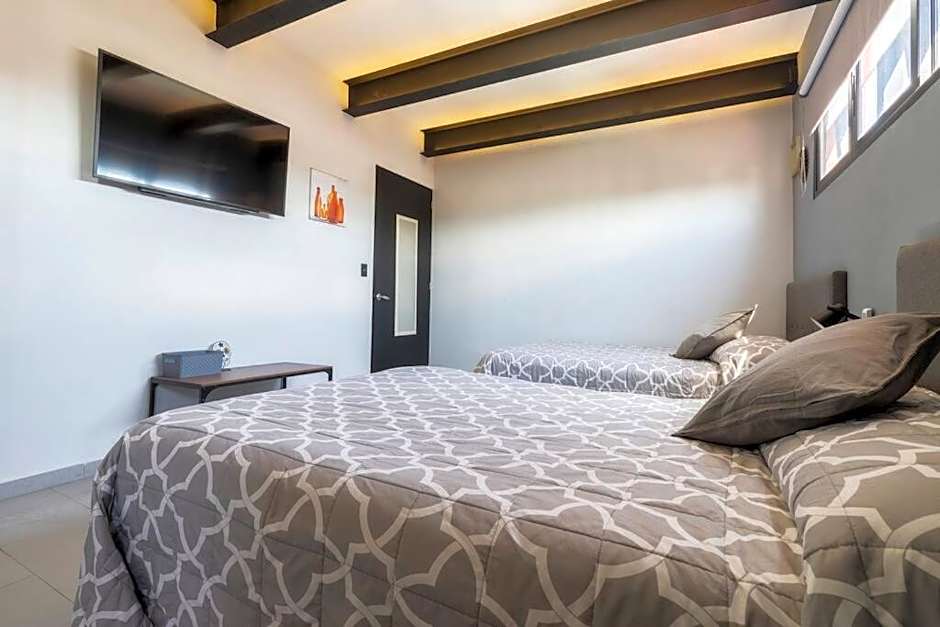 2Ph Large 2Brm 3 bath AC private terrace apt