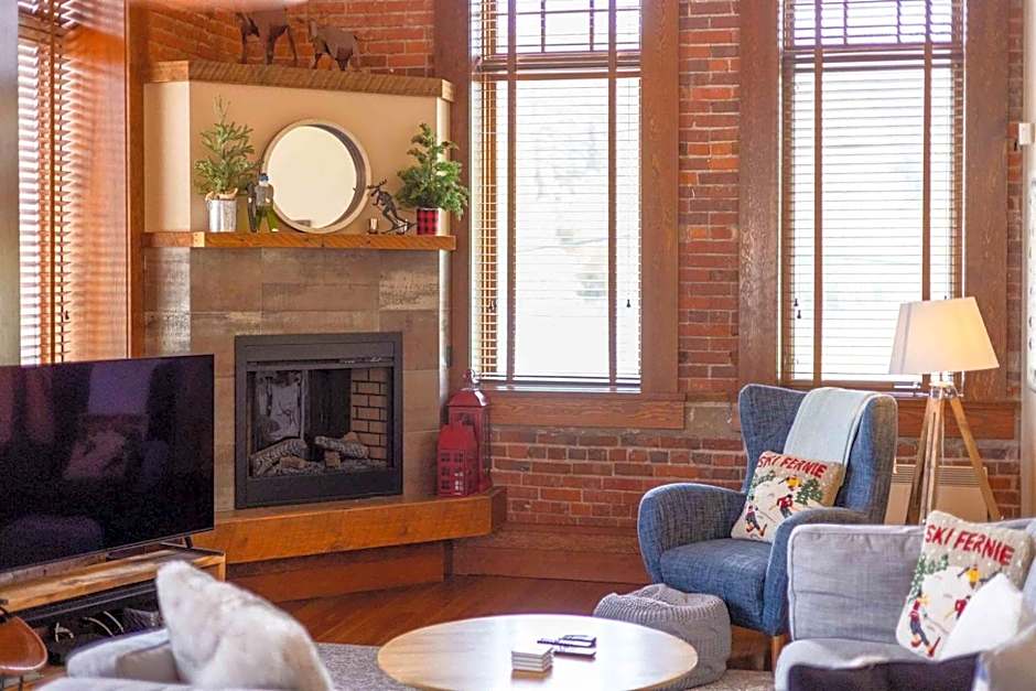 Luxurious 901 Condos by Fernie Central Reservations