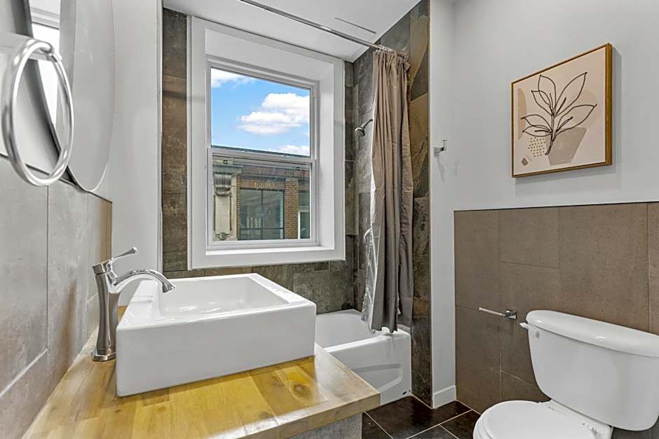 Le Sand & Stone Hotel