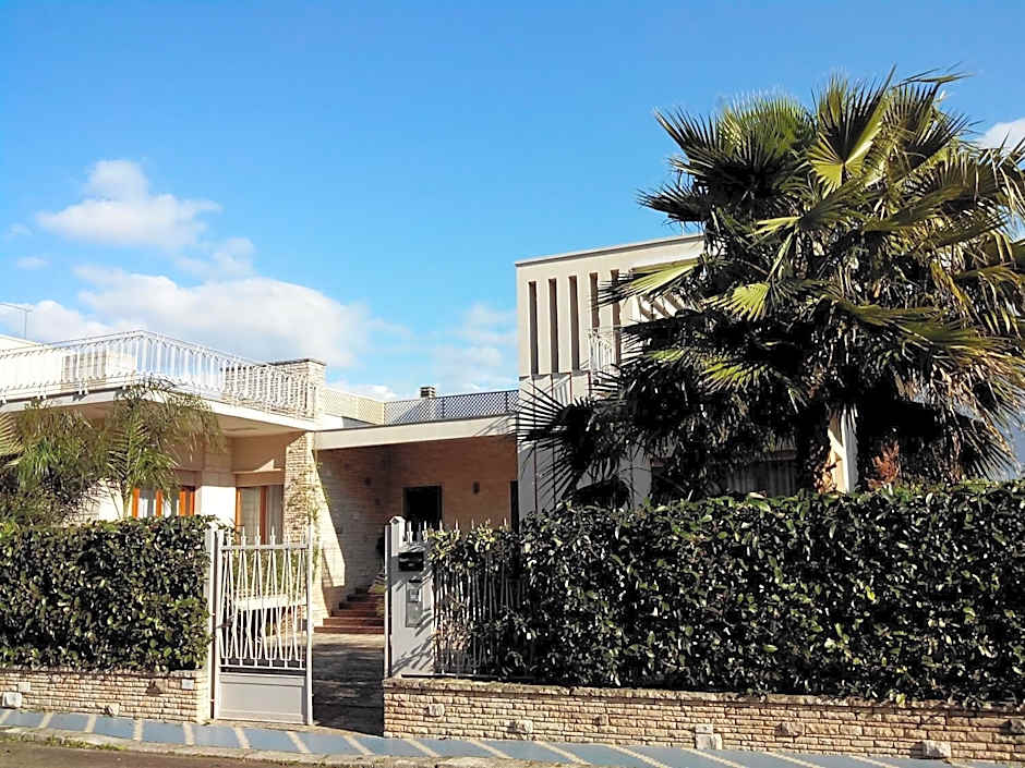 Villa Lazzari B&B Tra i due Mari