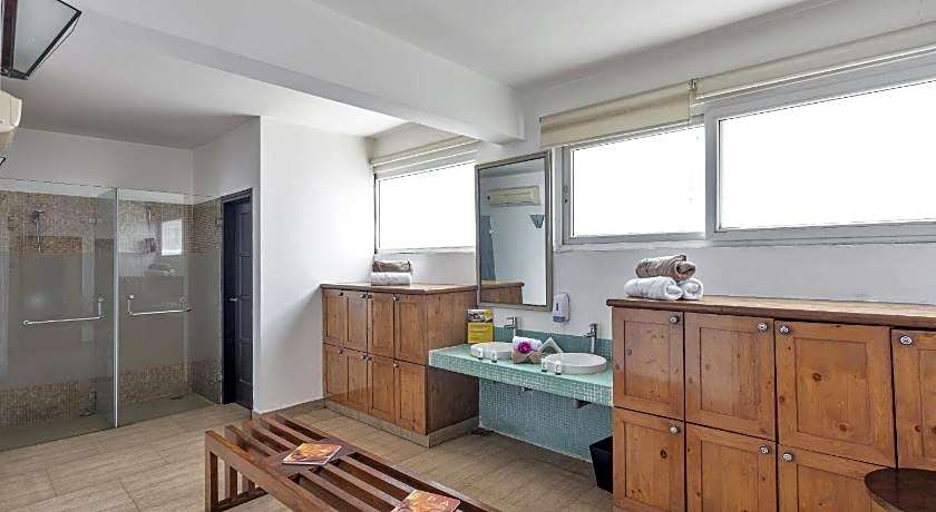 Club Mahindra Kanatal