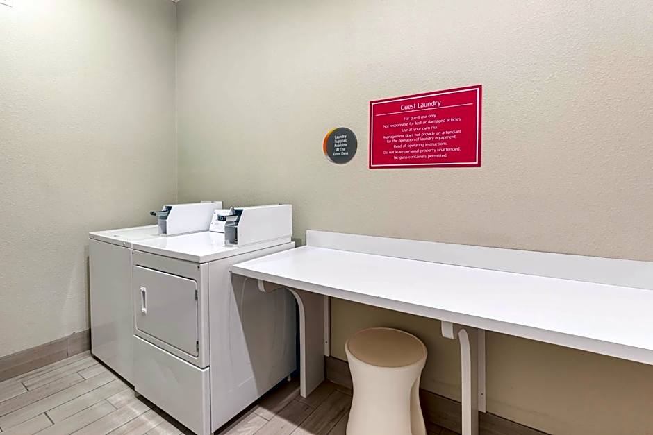 GLo Best Western Dallas South DeSoto