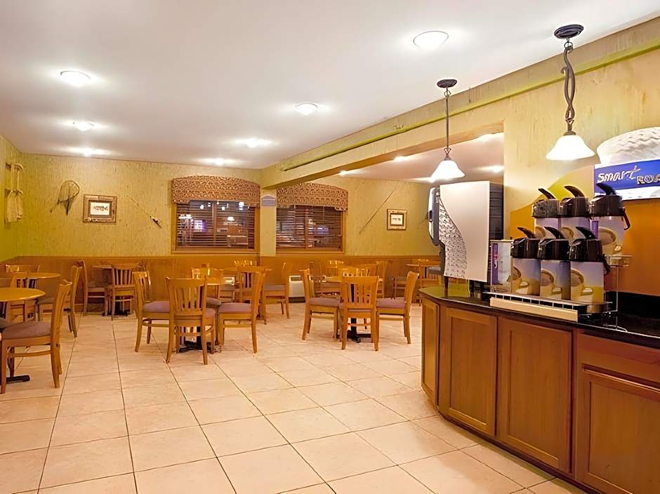Motel 6-Oak Creek, WI