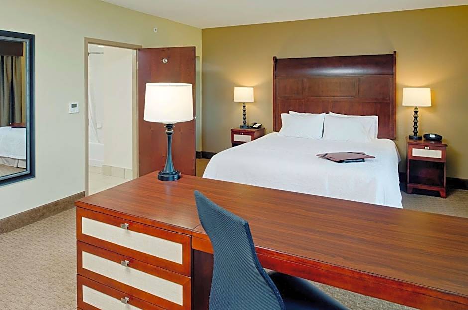 Hampton Inn & Suites Ocean City Bayfront-Convention Center