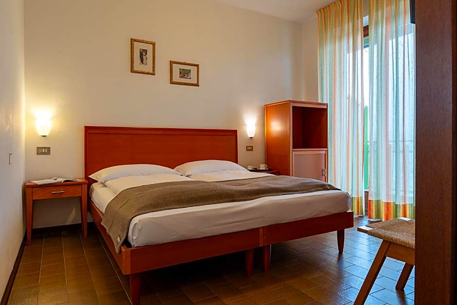 Hotel Costaverde "ai Roni"