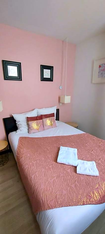 Hotel La Croisette & Restaurant Bistrot Gantier en centre ville