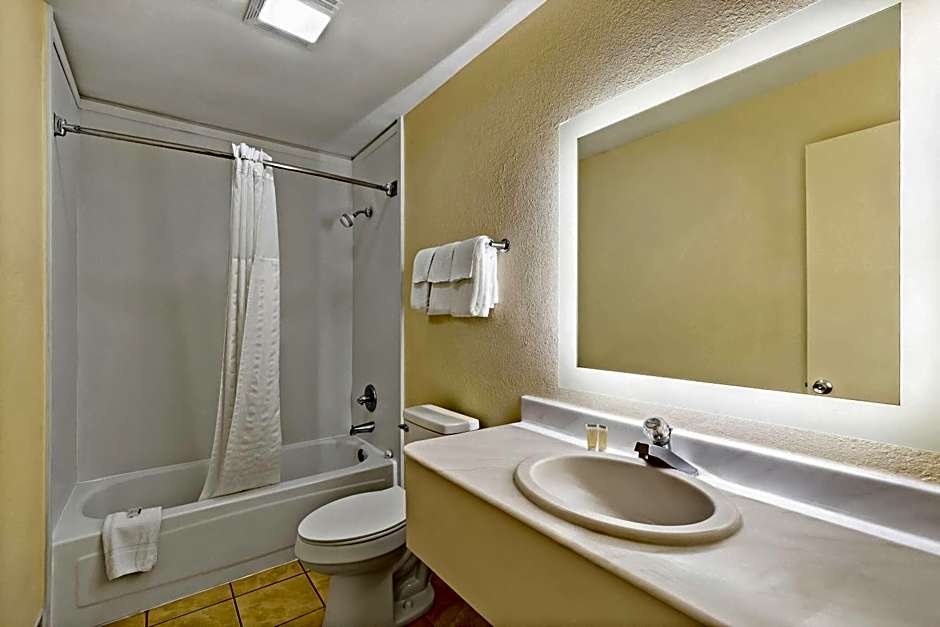 Days Inn by Wyndham Cleveland TN