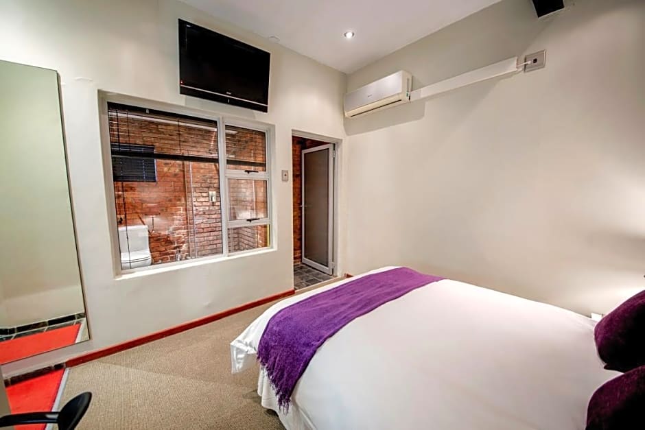 City Living Boutique Hotel