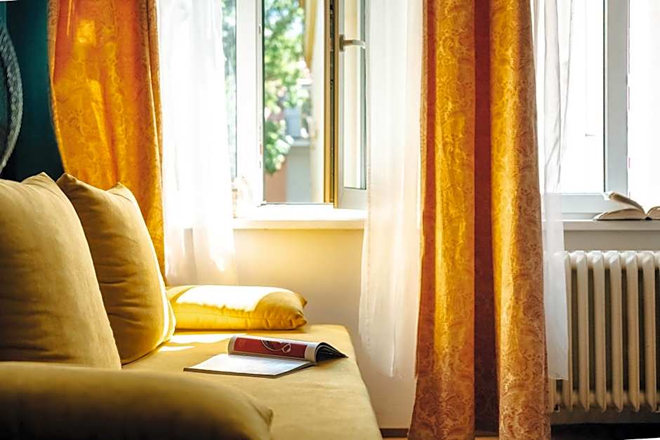 Hotel Praga 1885 by Wagnerstays