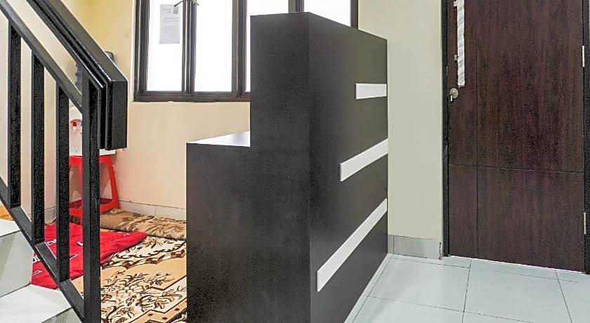 OYO 91646 fio colombus residence