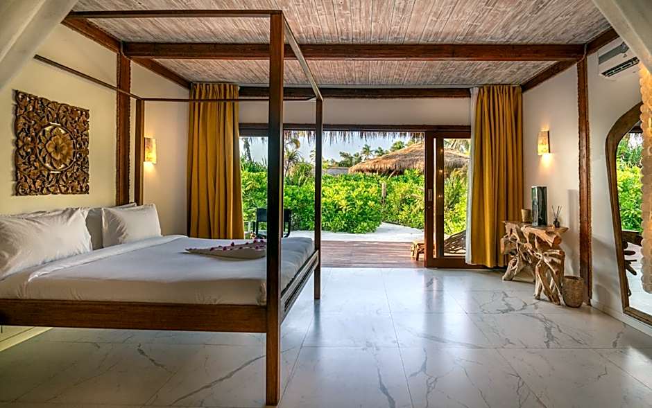 Sensations Eco-Chic Hotel