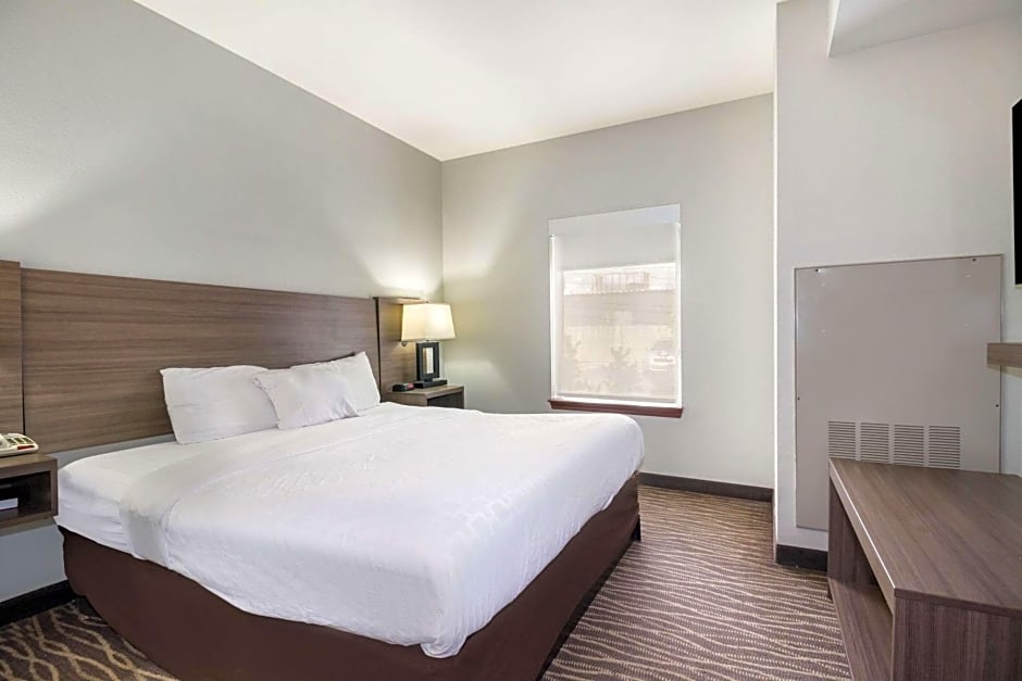 Clarion Pointe Charleston - West Ashley
