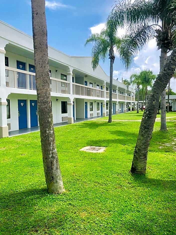 Motel 6-Starke, FL