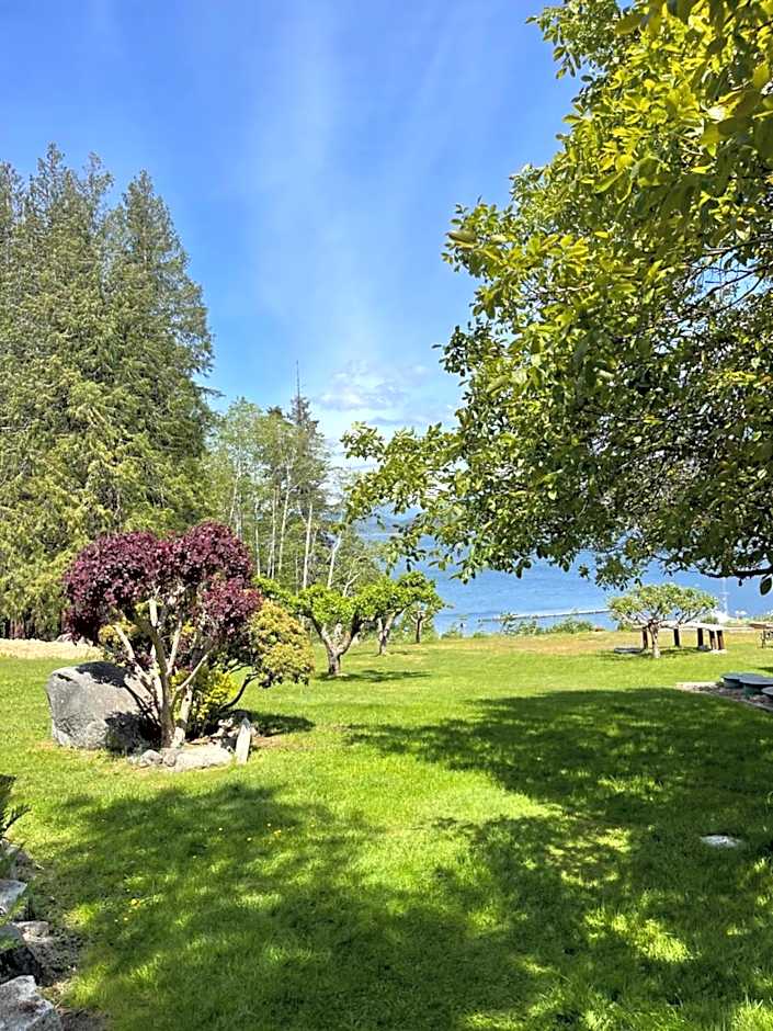 Gracies Grotto Cabin