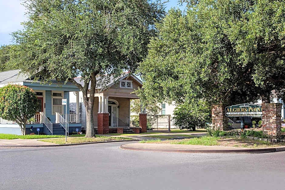 Federal City Inn & Suites