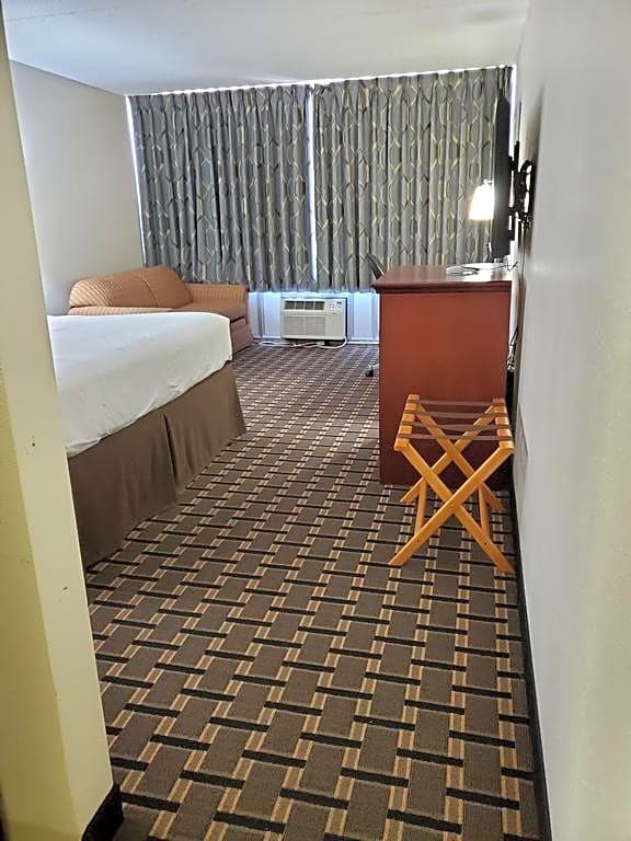 C3 Hotel