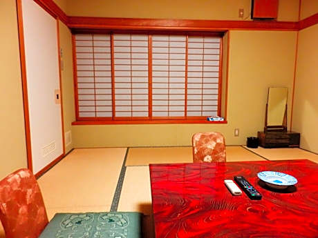 Japanese-Style Twin Room with Shared Bathroom