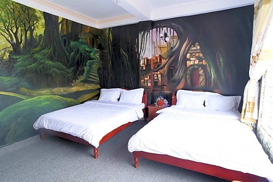 Ken's Backpackers Hotel