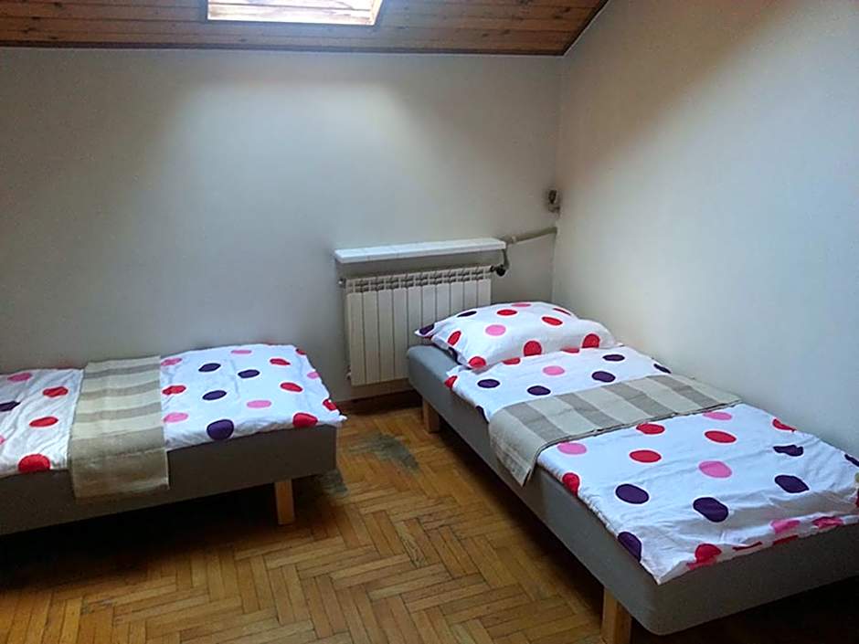 Green Country Hostel