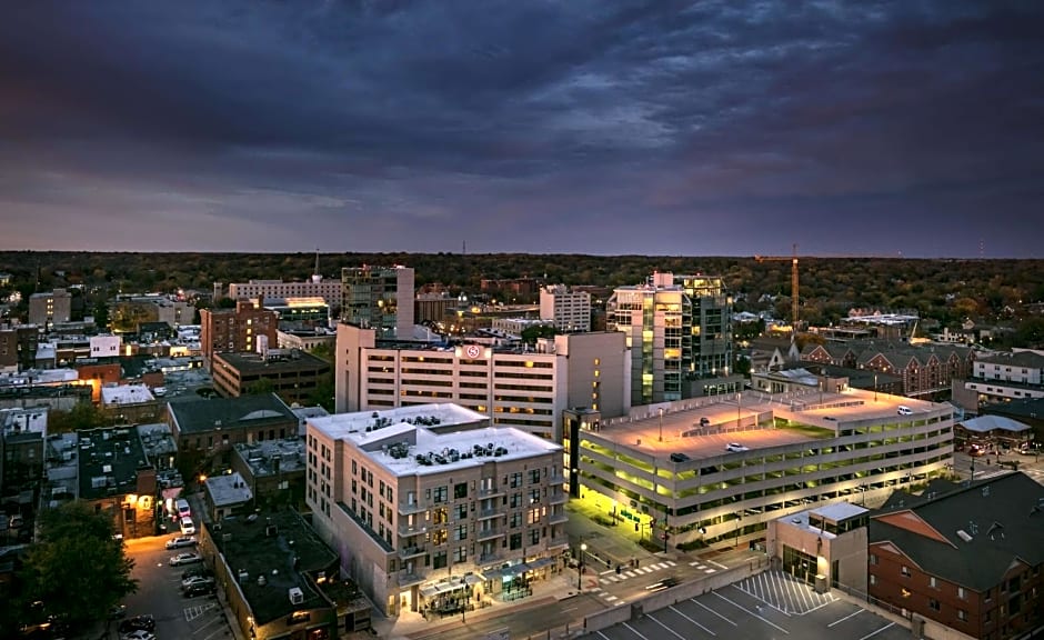 Hilton Garden Inn Iowa City Downtown University