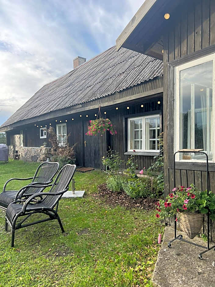 Peetri talu klaaskuplid Haapsalu lähedal