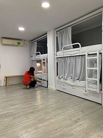 Single Bed in 18 Male Dormitory Room