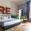 Soprarno Suites