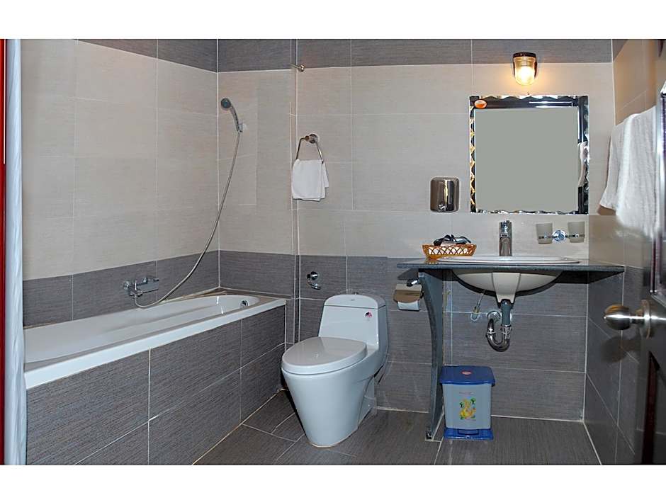 Thai Binh II Hotel