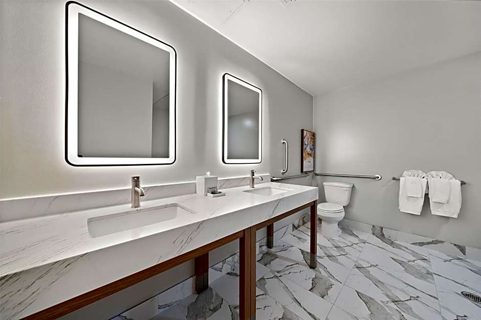 Hilton College Station And Conference Center