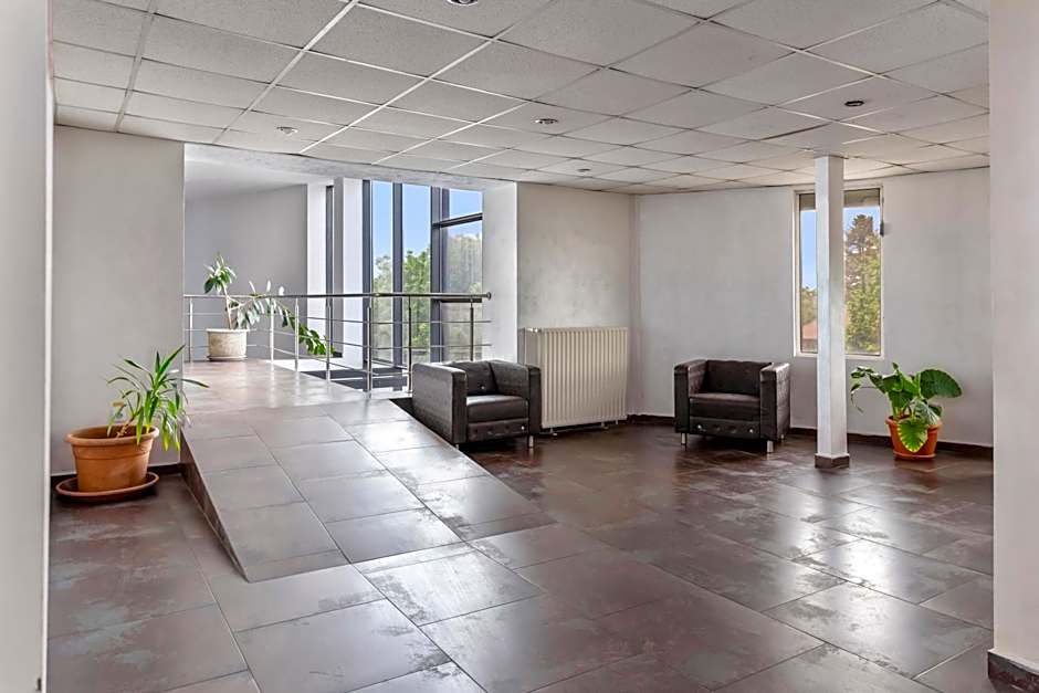 Hotel Charter Otopeni