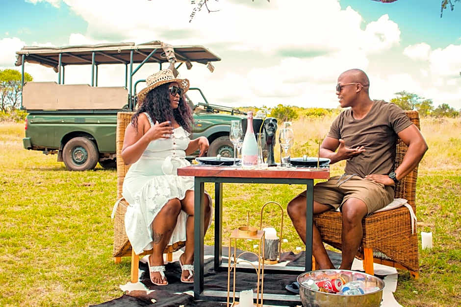 Mela Luxury Game Lodge