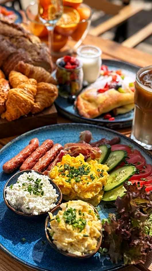 Relax place & restaurant