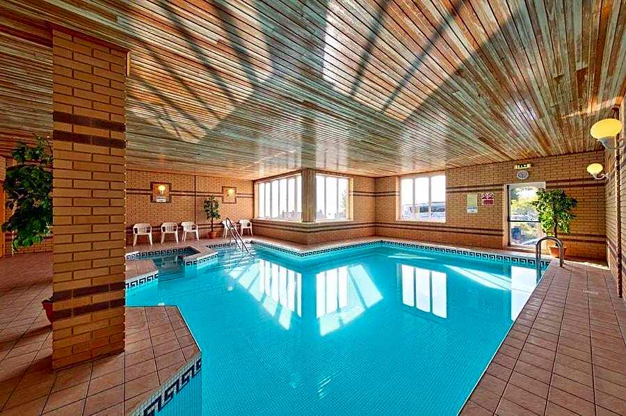 Channel View Hotel