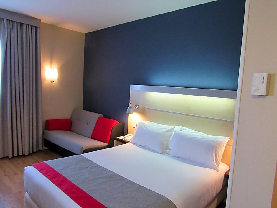 Holiday Inn Express Valencia Bonaire By IHG