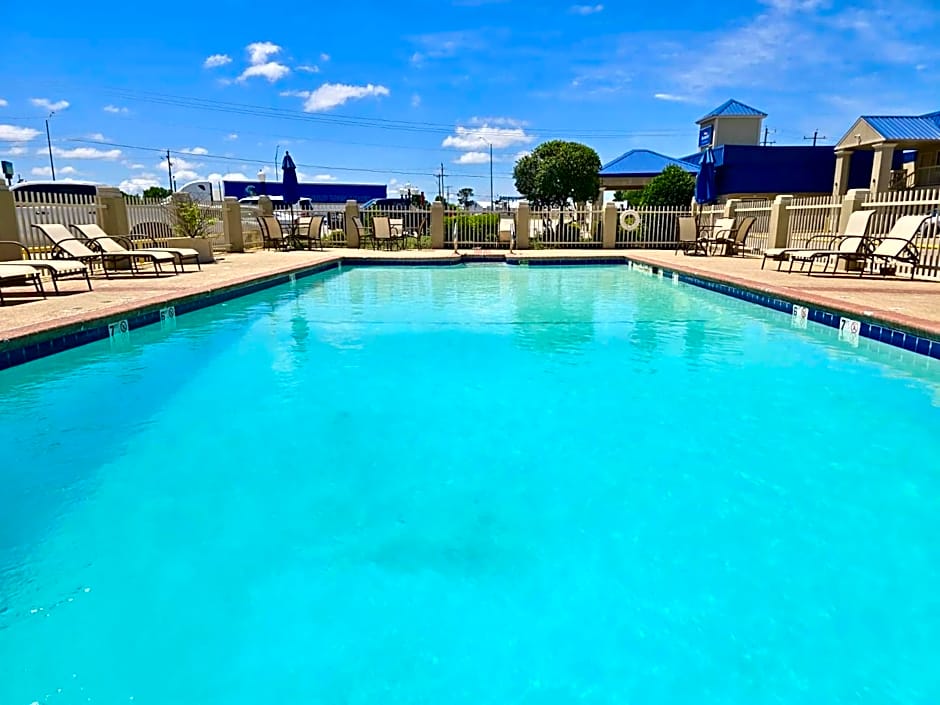 Baymont by Wyndham McAlester Hwy 69