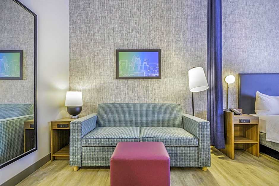 Home2 Suites by Hilton Cincinnati Midtown Oakley