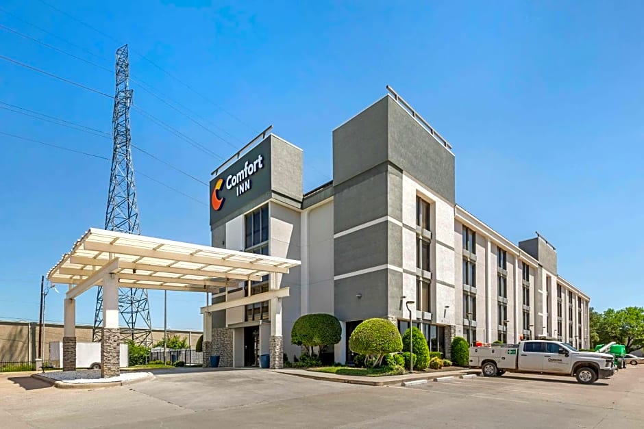 Comfort Inn Dallas North Love Field Airport